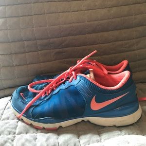Nike Flex Trainer Running Shoes